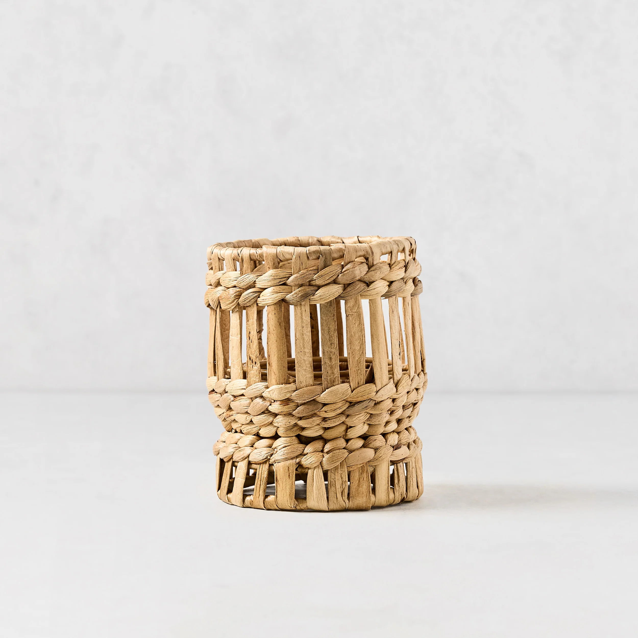 Bali Extra Small Woven Hyacinth Hurricane - Image 2