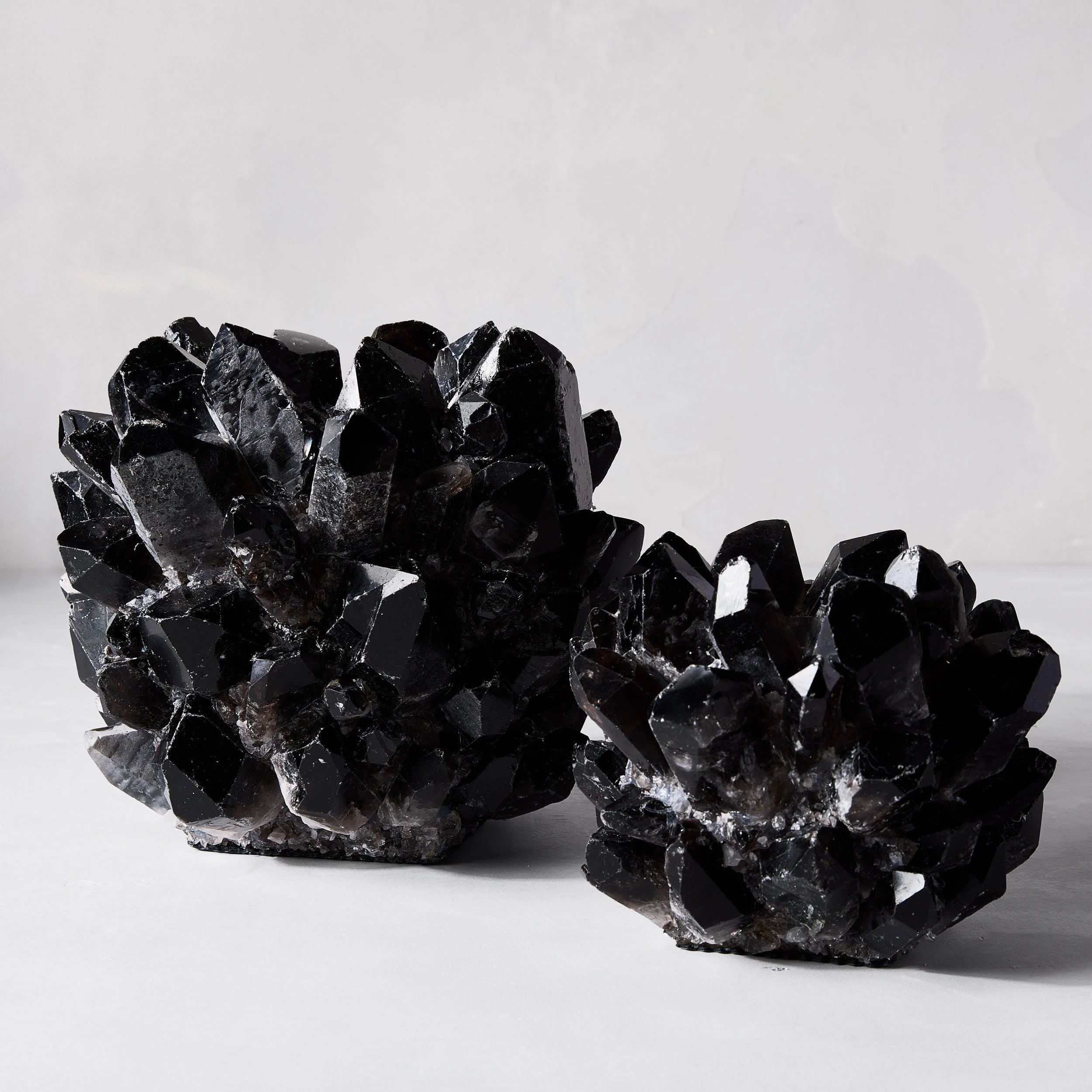 Black Classic Quartz Votive Candle Holder - Image 4