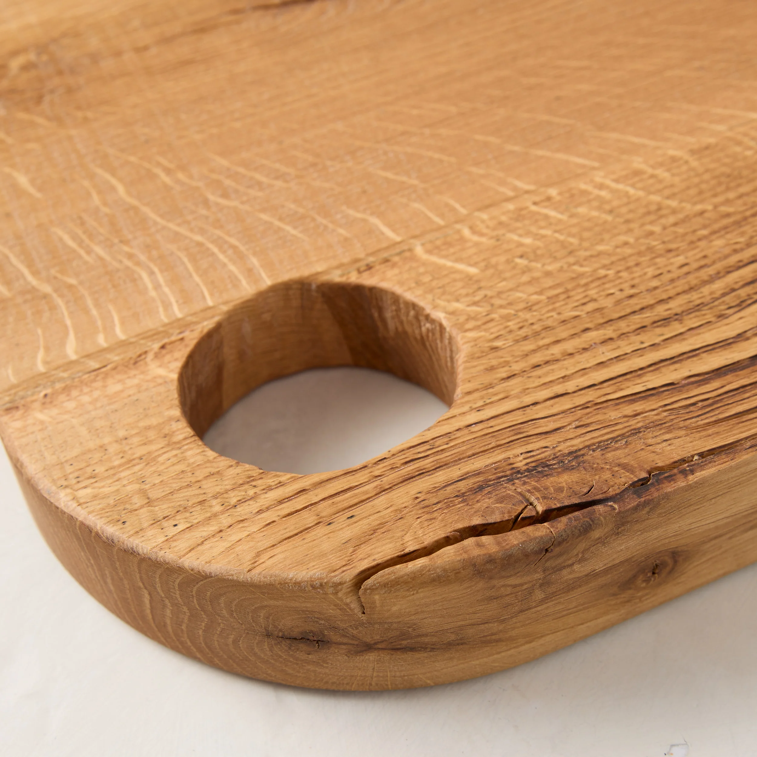 Diane Keaton + Hudson Grace Large Oak Barnwood Serving Board - Image 3