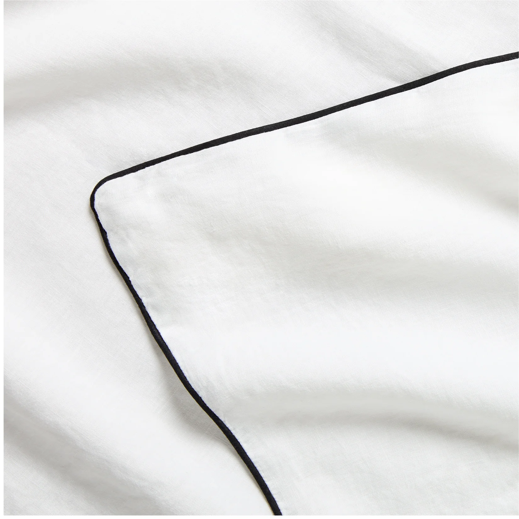 Diane Keaton + Hudson Washed Linen Duvet Cover with Black Piping - Image 3