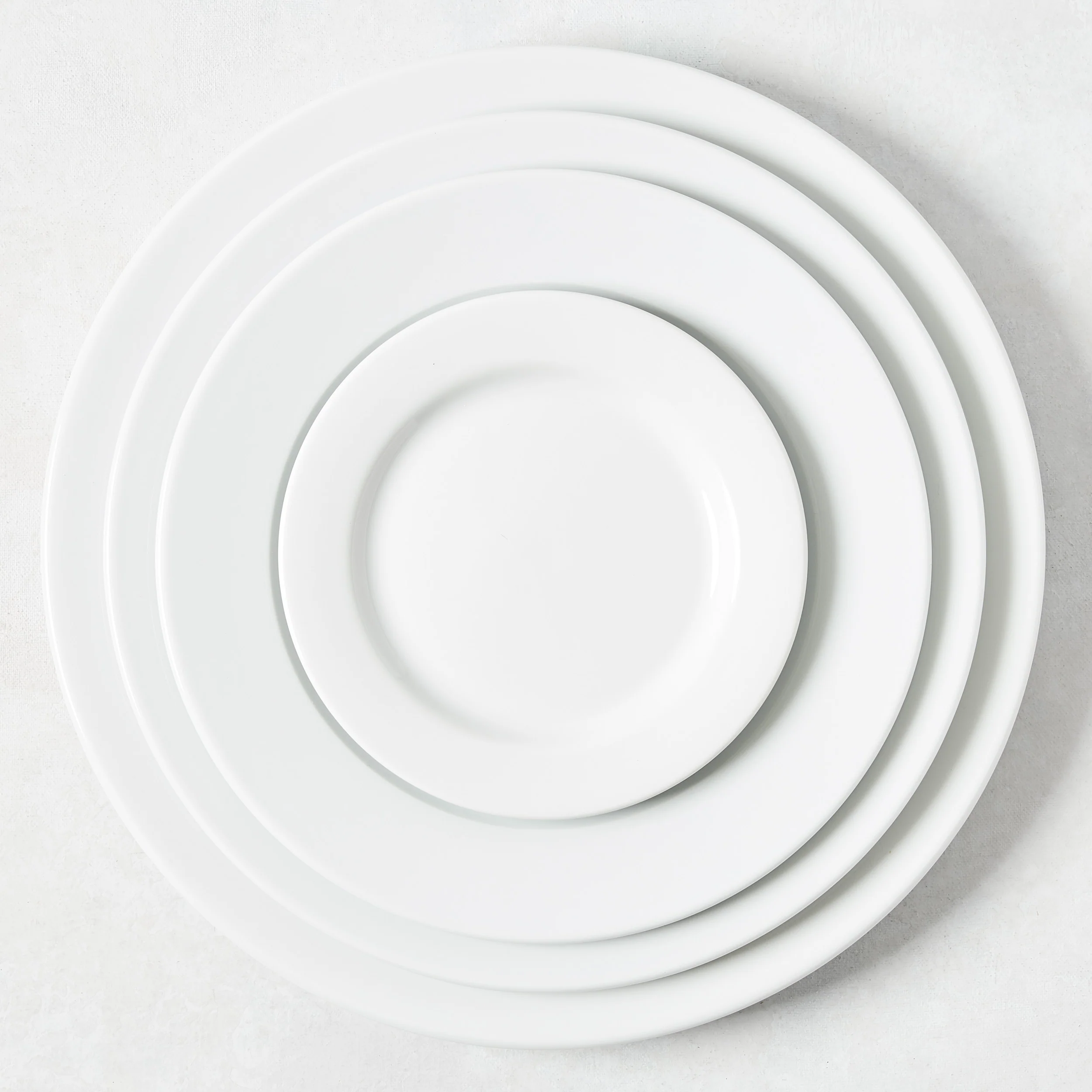 Everyday Porcelain Buffet Plate - Image 4