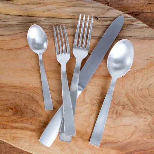 Gio Ponti Satin Silverplate 5-Piece Flatware Set - Image 3