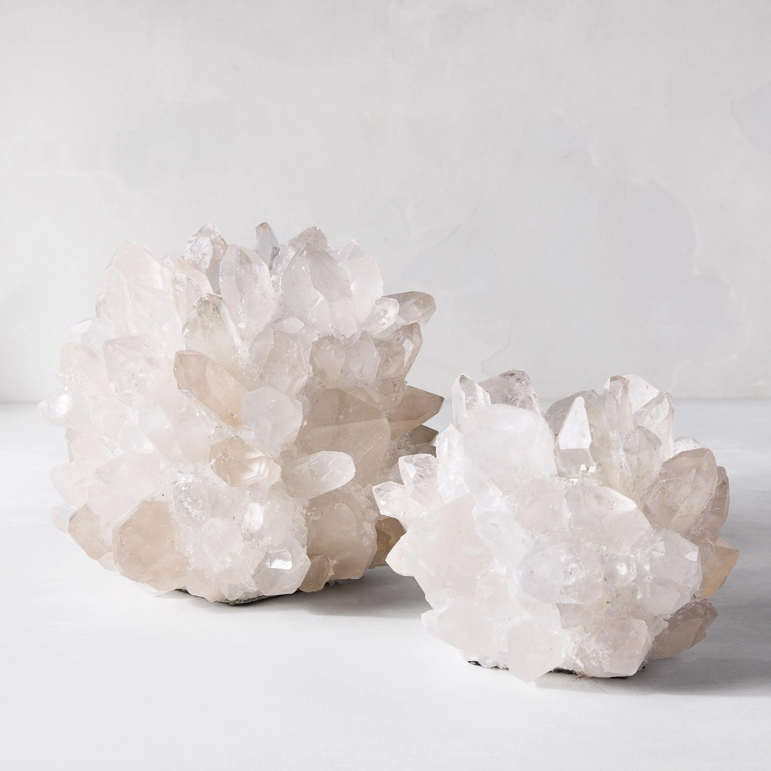 Clear Grande Quartz Votive Candle Holder - Image 3