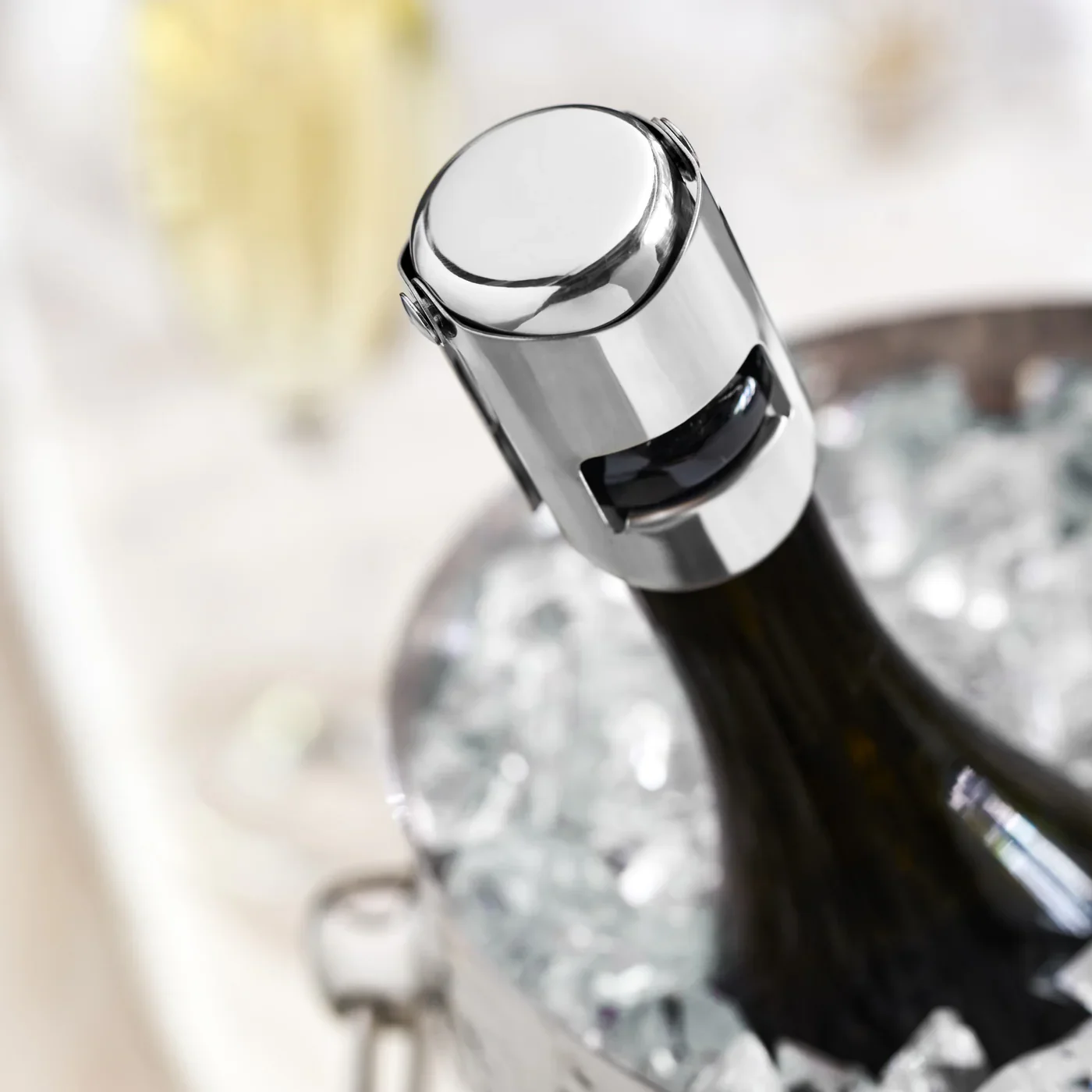 Heavyweight Stainless Steel Champagne Stopper - Image 4