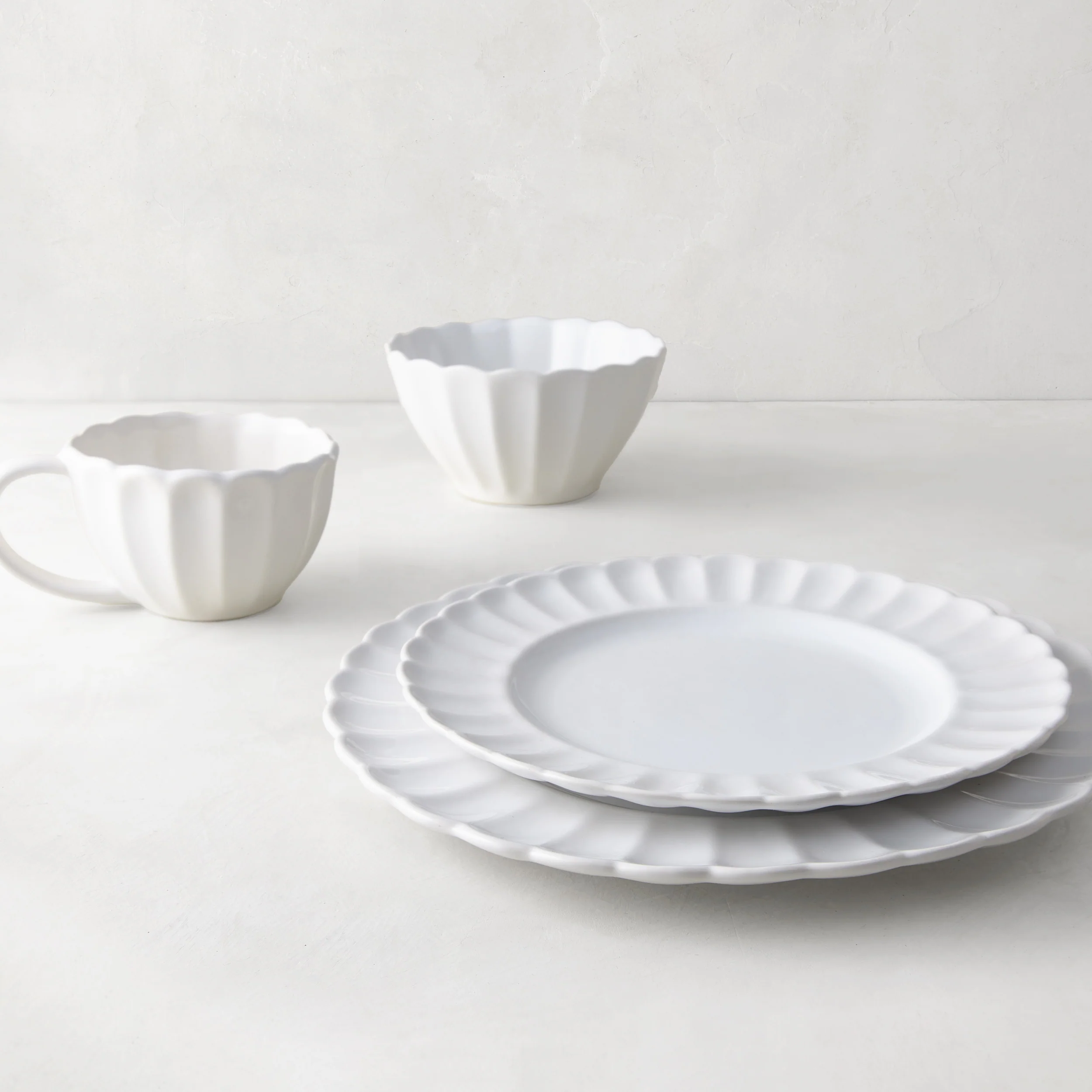 Petal Stoneware Dinner Plate - Image 2