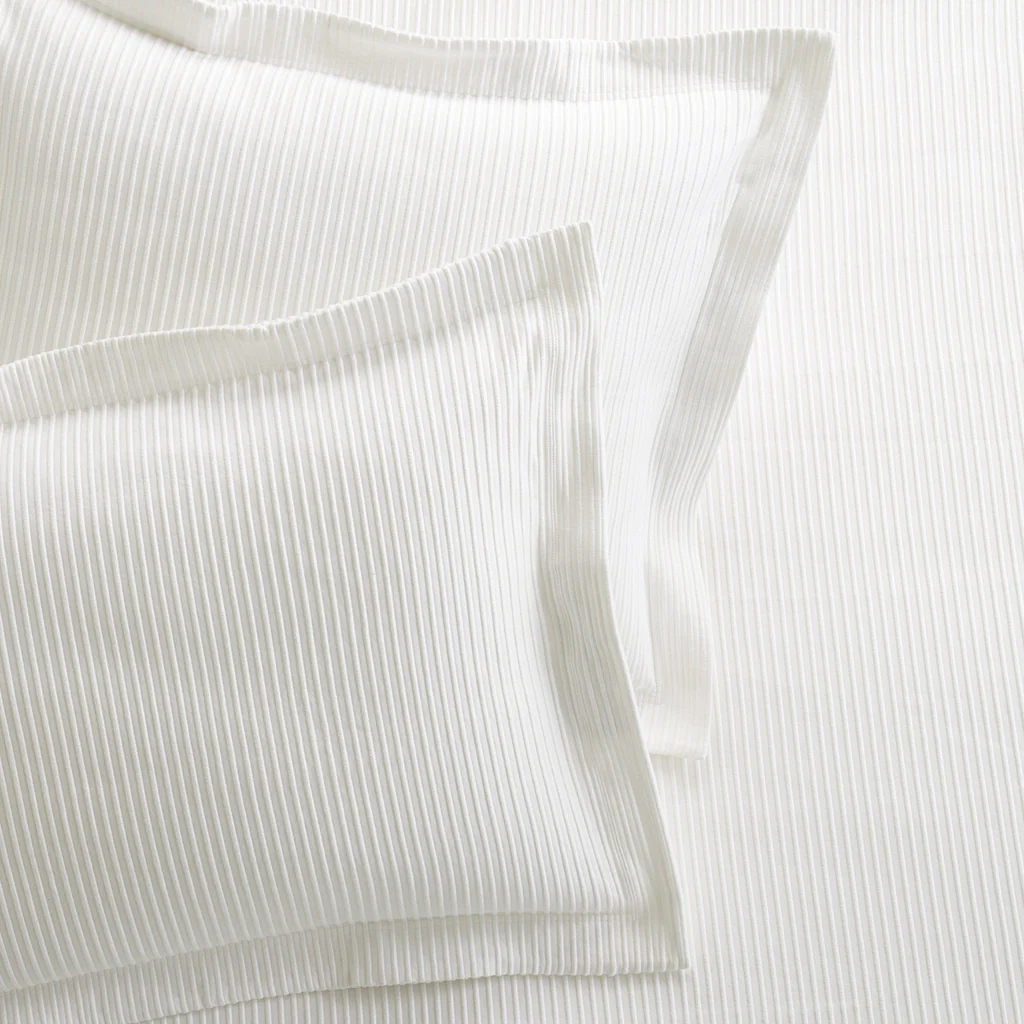 Ribbed White Cotton Matelassé Pillow Shams, set of 2 - Image 2