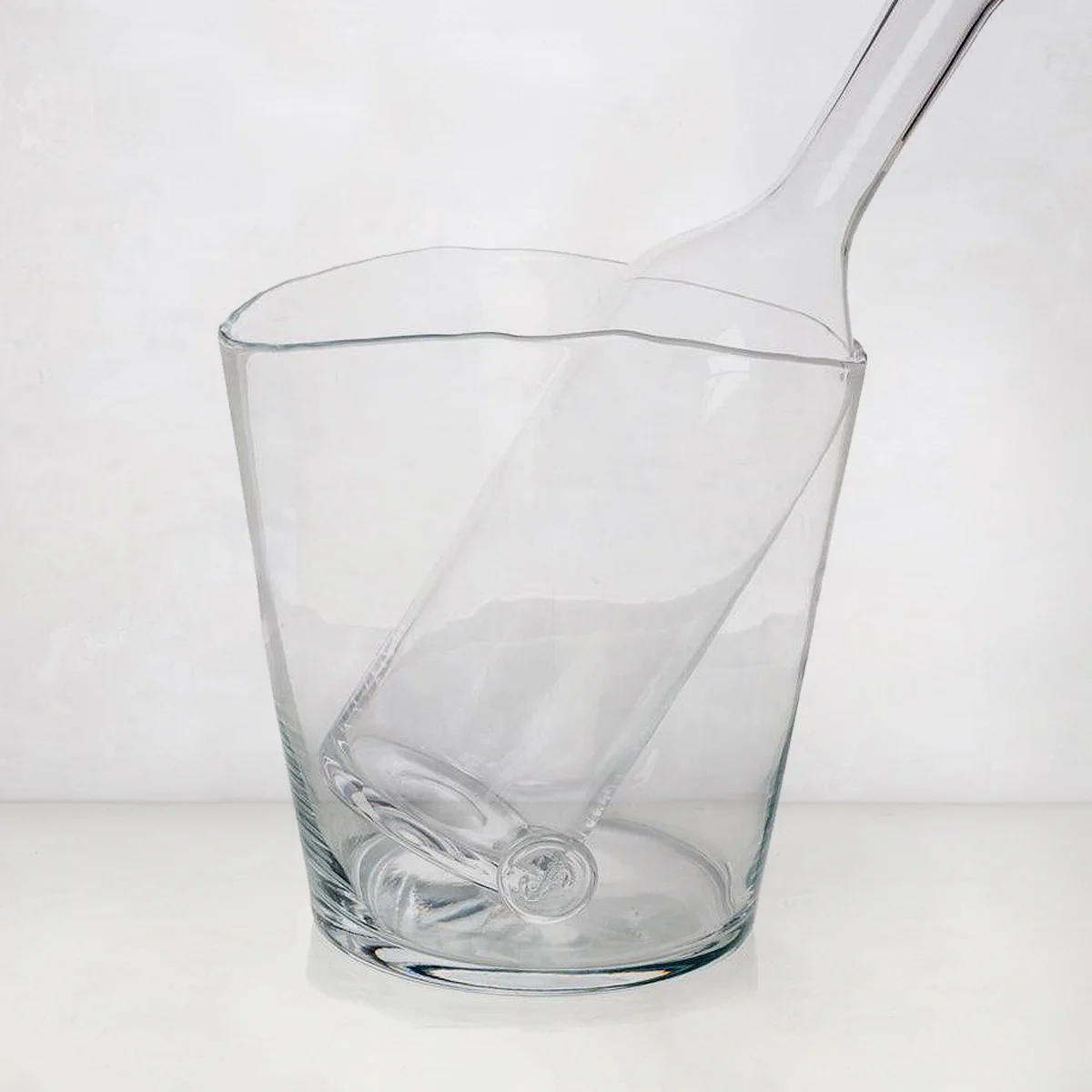 Romeo Scissor-Cut Glass Wine Carafe - Image 5