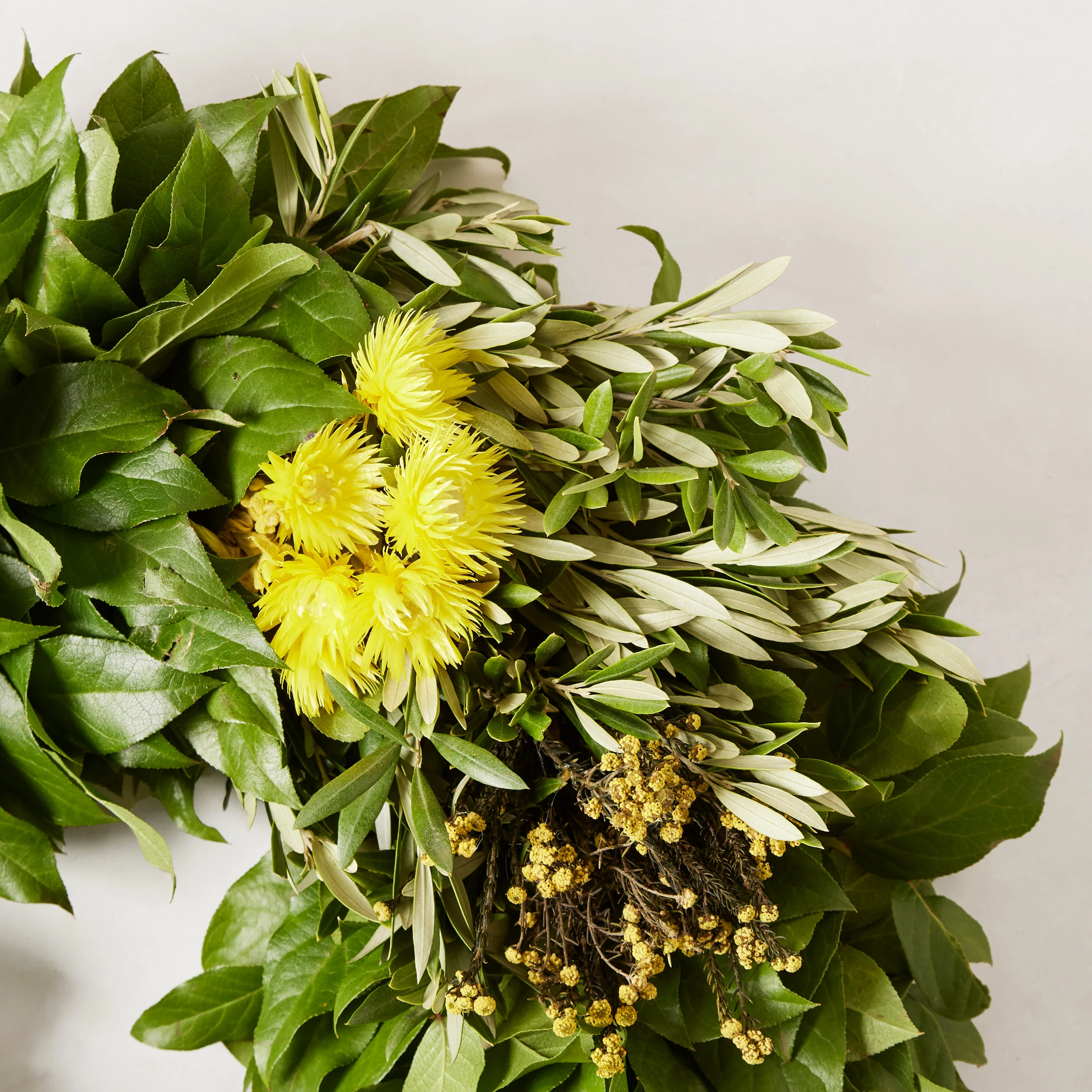 Fresh Spring Meadow Wreath - Image 2